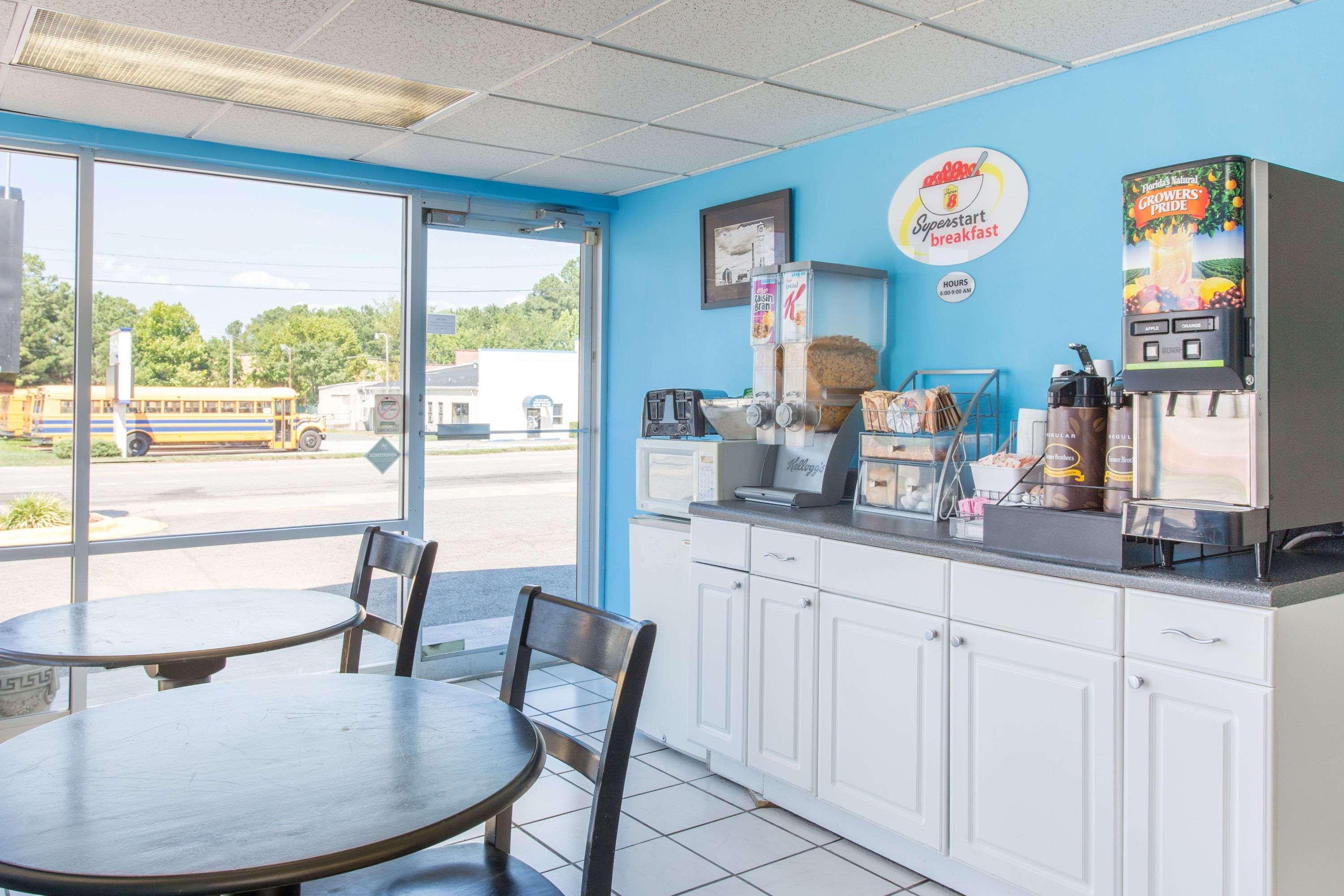 Super 8 By Wyndham Durham/University Area Nc Esterno foto